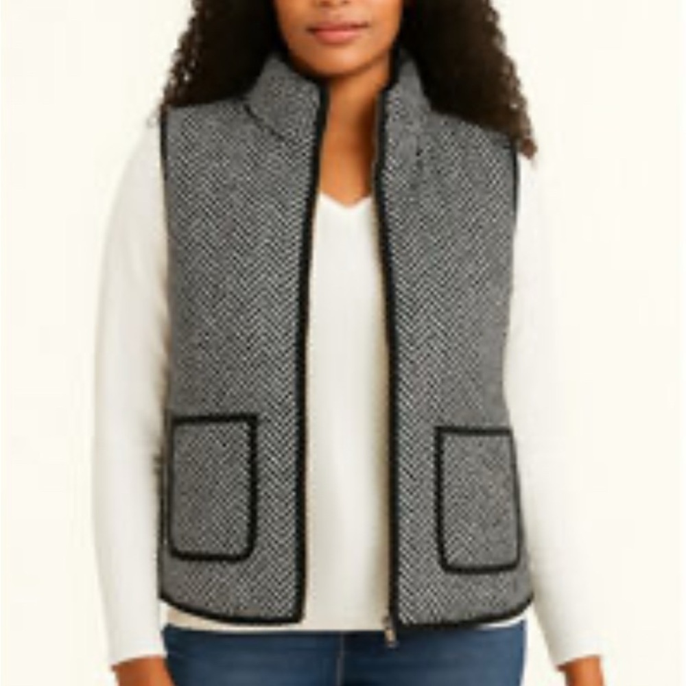 E2 Clothing Herringbone Vest Size Medium in Black and White